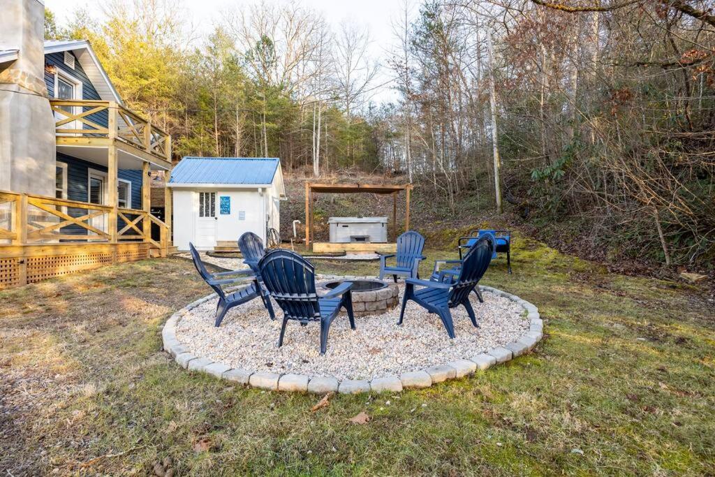 Riverside Relaxer W/Hot Tub+Fire Pit +Wifi & View Франклин Екстериор снимка